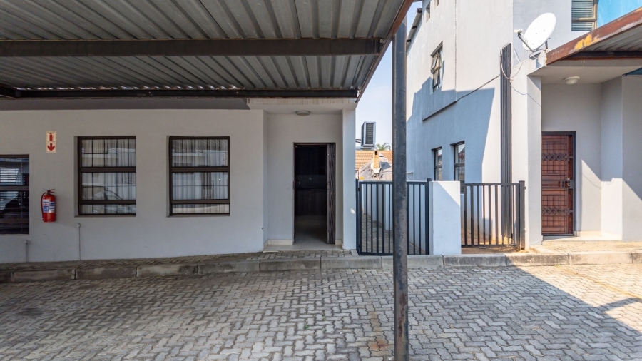 To Let 3 Bedroom Property for Rent in Cashan North West